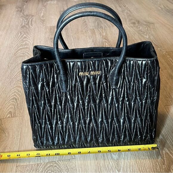 Miu Miu Matelassé Quilted Black Iconic Structured Dual Rolled Handbag Bag Tote - Picture 7 of 16
